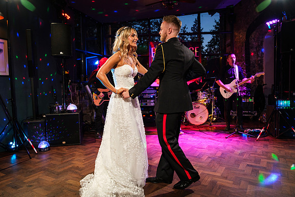 Boyne Hill House Wedding 1st Dance of Zoe & Desmond - 12100