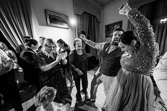 Moyvalley Hotel Wedding 1st Dance & Steven & Johnny - 0027