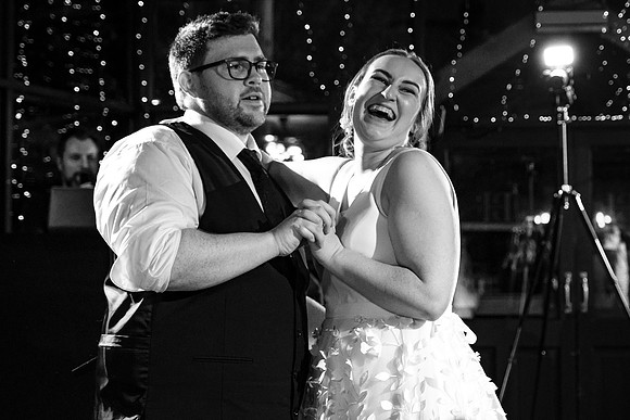 Boyne Hill House Wedding 1st Dance of Niamh & Darragh - 13390