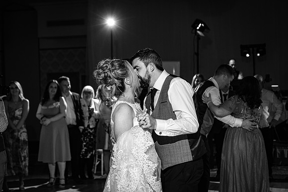 Knightsbrook Wedding 1st Dance of Edel & Brendan - 6659