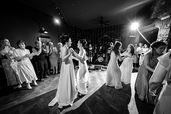 Boyne Hill House Wedding 1st Dance of Michelle & Bronagh - 4133