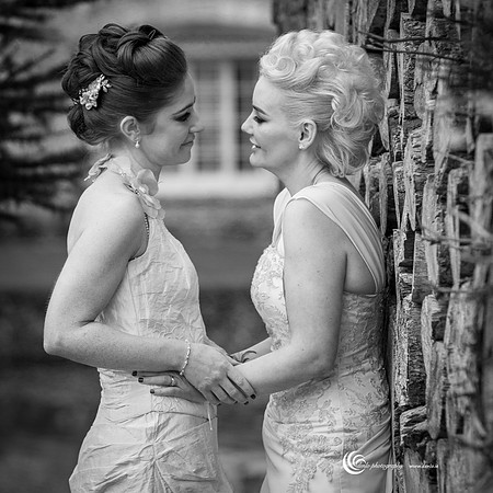 Bridal party photos at Cliff at Lyons
